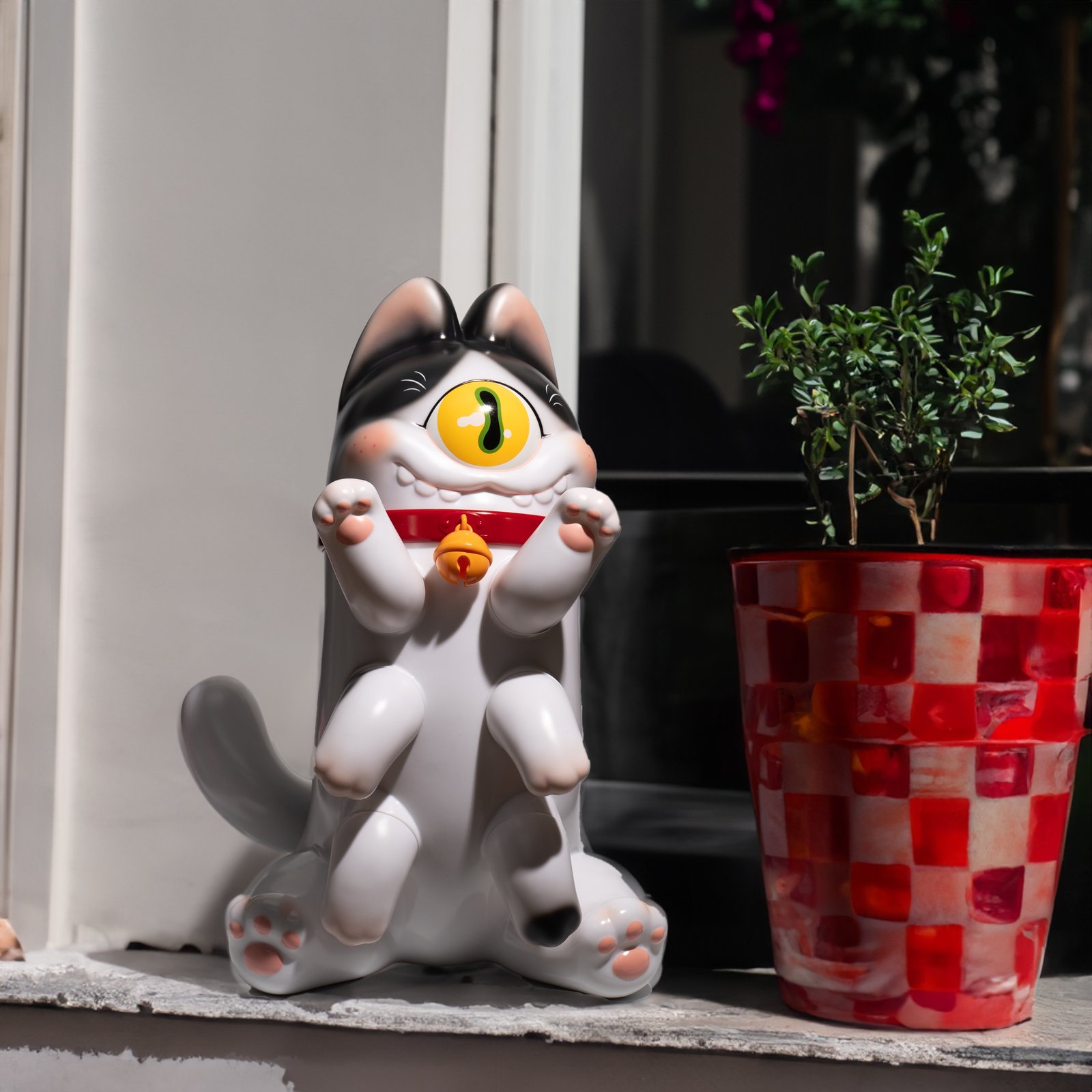 kitti様 Unbox Industries — GIANT SIZE KITTI XL